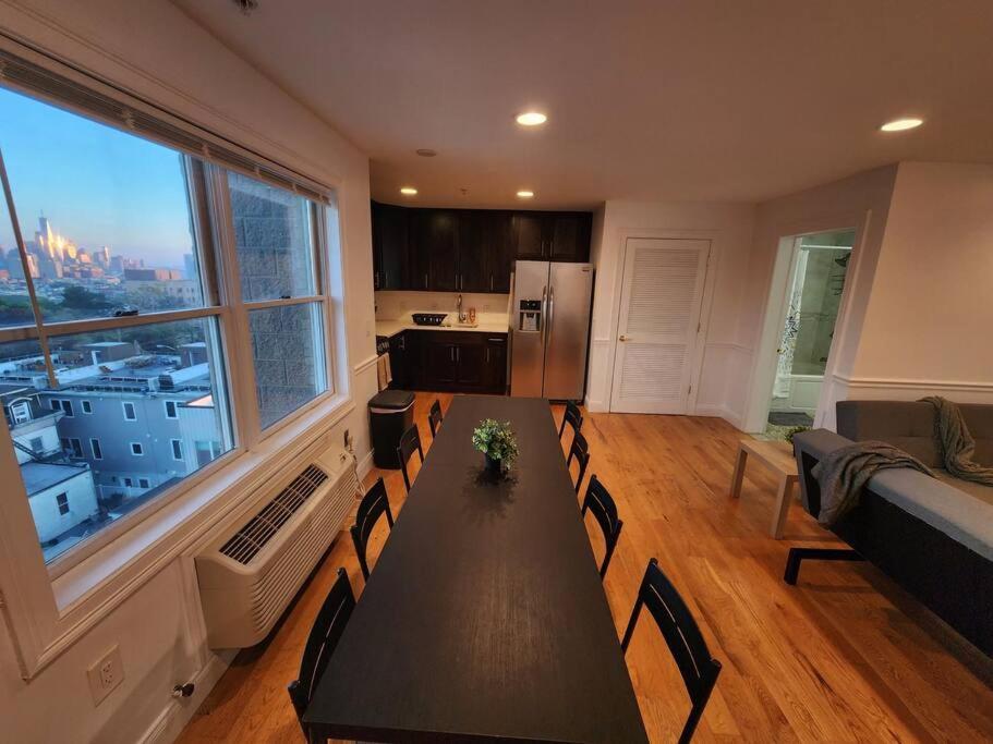 Luxurious 2 Bed ! Mins To Nyc! Apartamento Union City Exterior foto