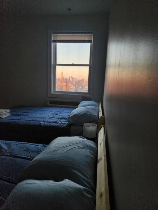 Luxurious 2 Bed ! Mins To Nyc! Apartamento Union City Exterior foto