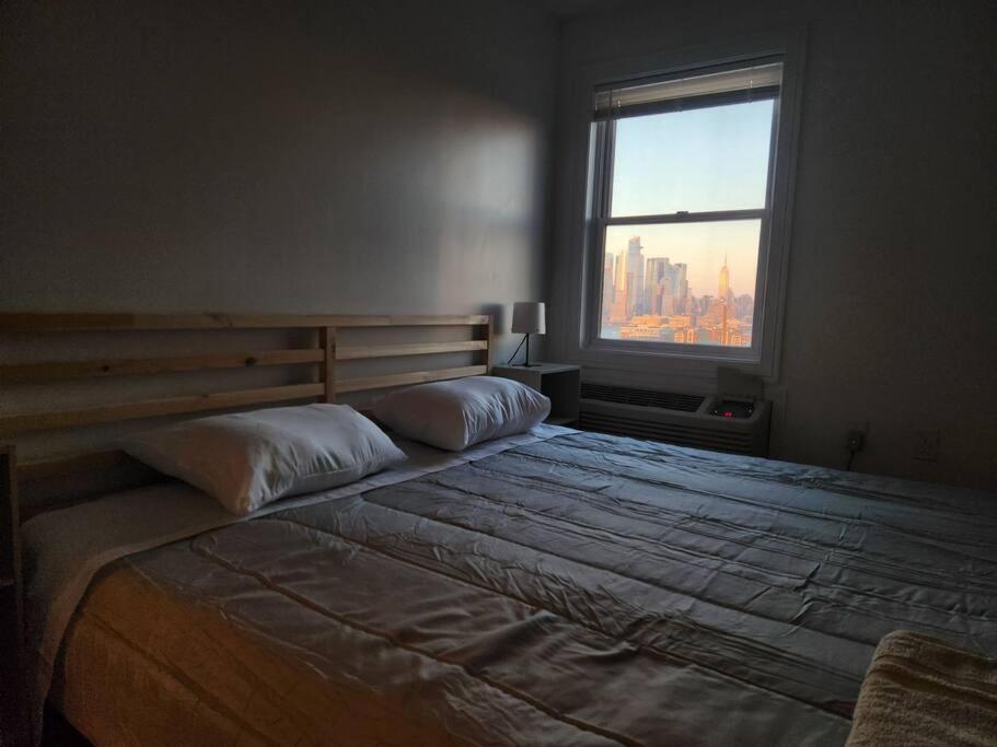 Luxurious 2 Bed ! Mins To Nyc! Apartamento Union City Exterior foto