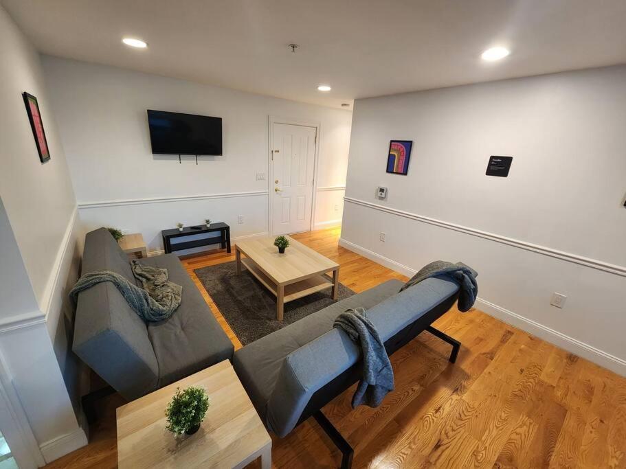 Luxurious 2 Bed ! Mins To Nyc! Apartamento Union City Exterior foto