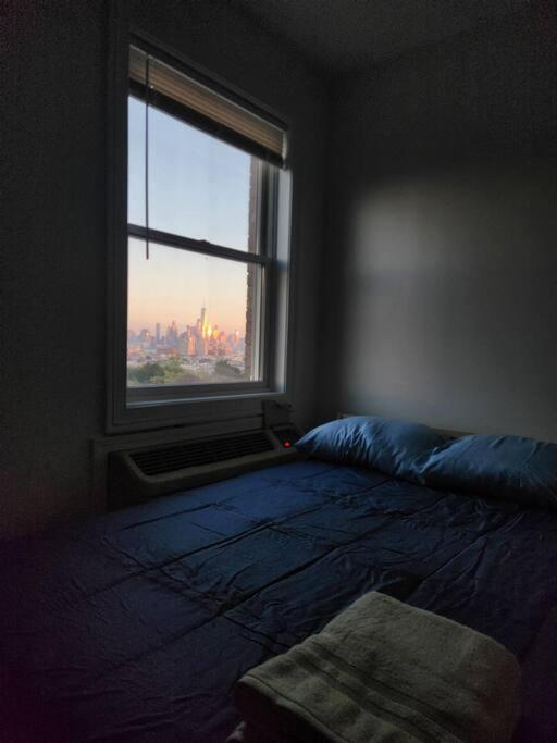 Luxurious 2 Bed ! Mins To Nyc! Apartamento Union City Exterior foto